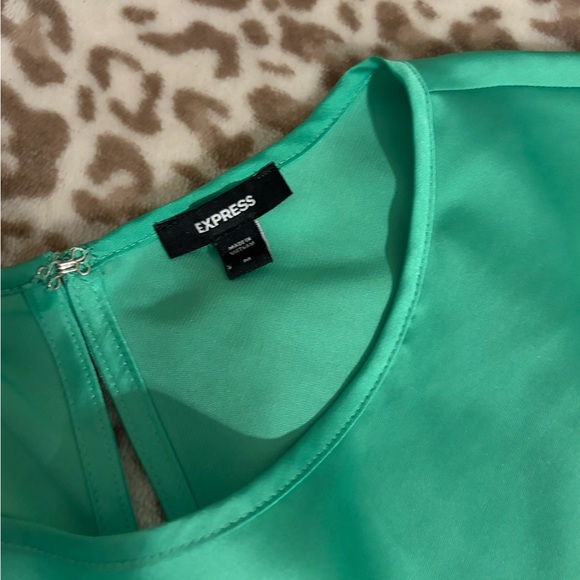 Express Top - Picture 2 of 2